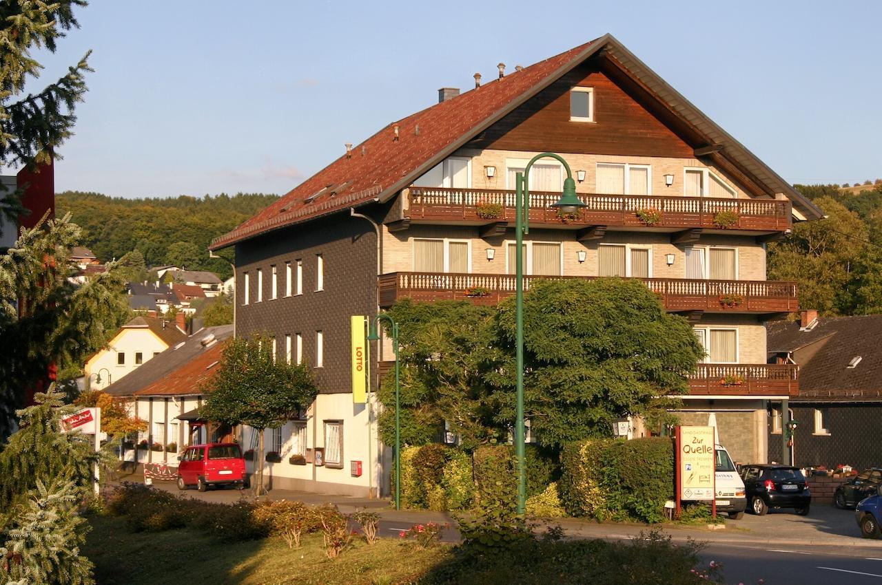 Hotel Gasthaus zur Quelle Bad Marienberg Exterior foto