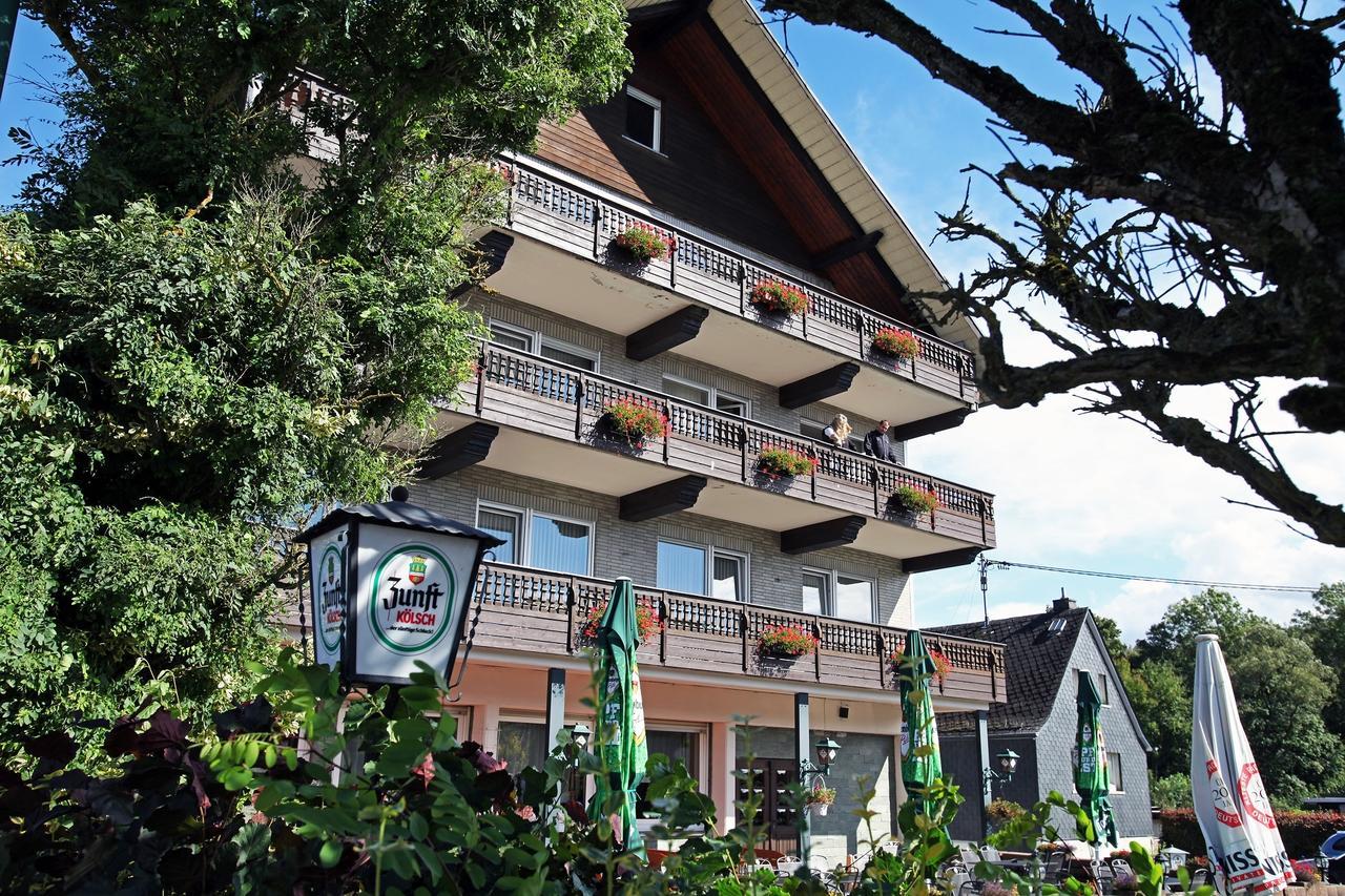 Hotel Gasthaus zur Quelle Bad Marienberg Exterior foto